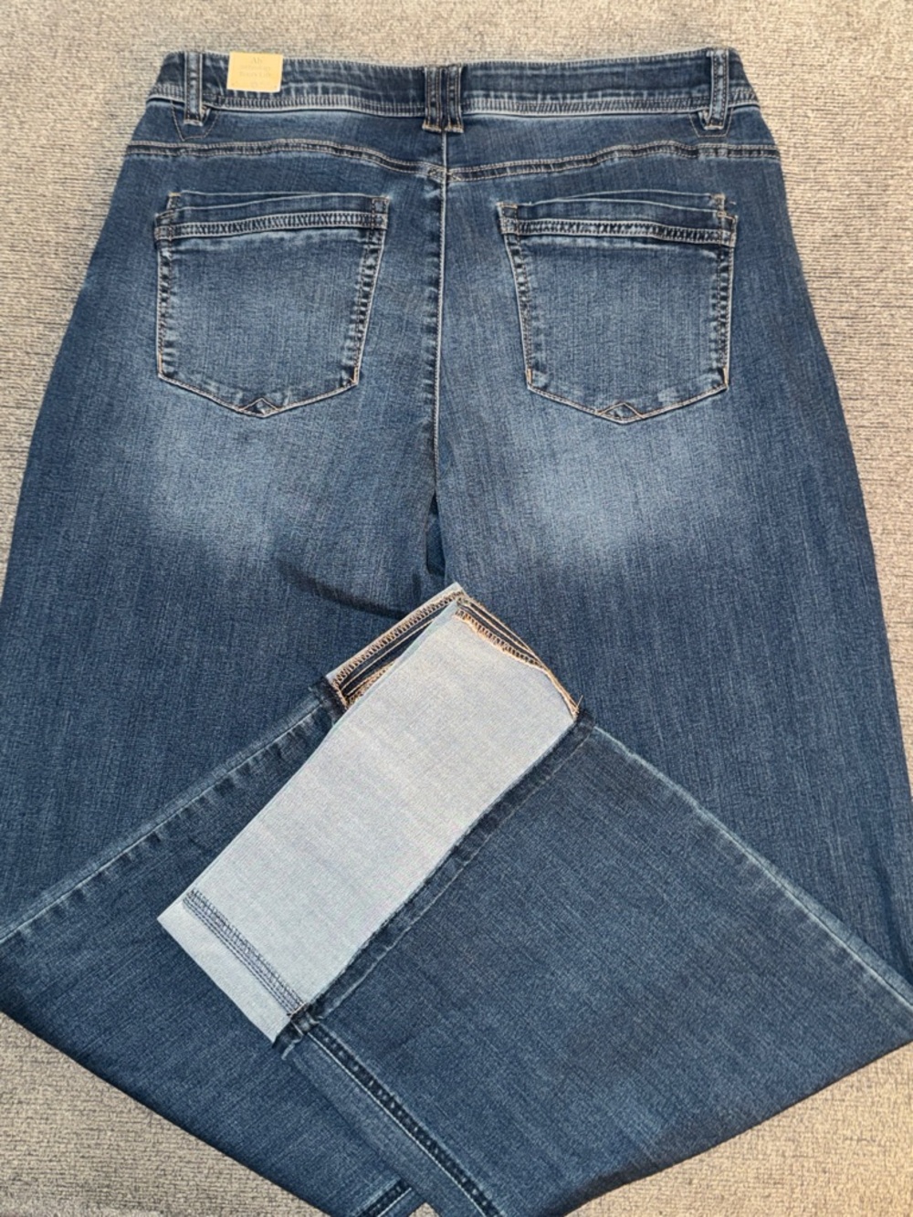 Democracy Women High Rise Booty Lift Jeans - Picture 2 of 10